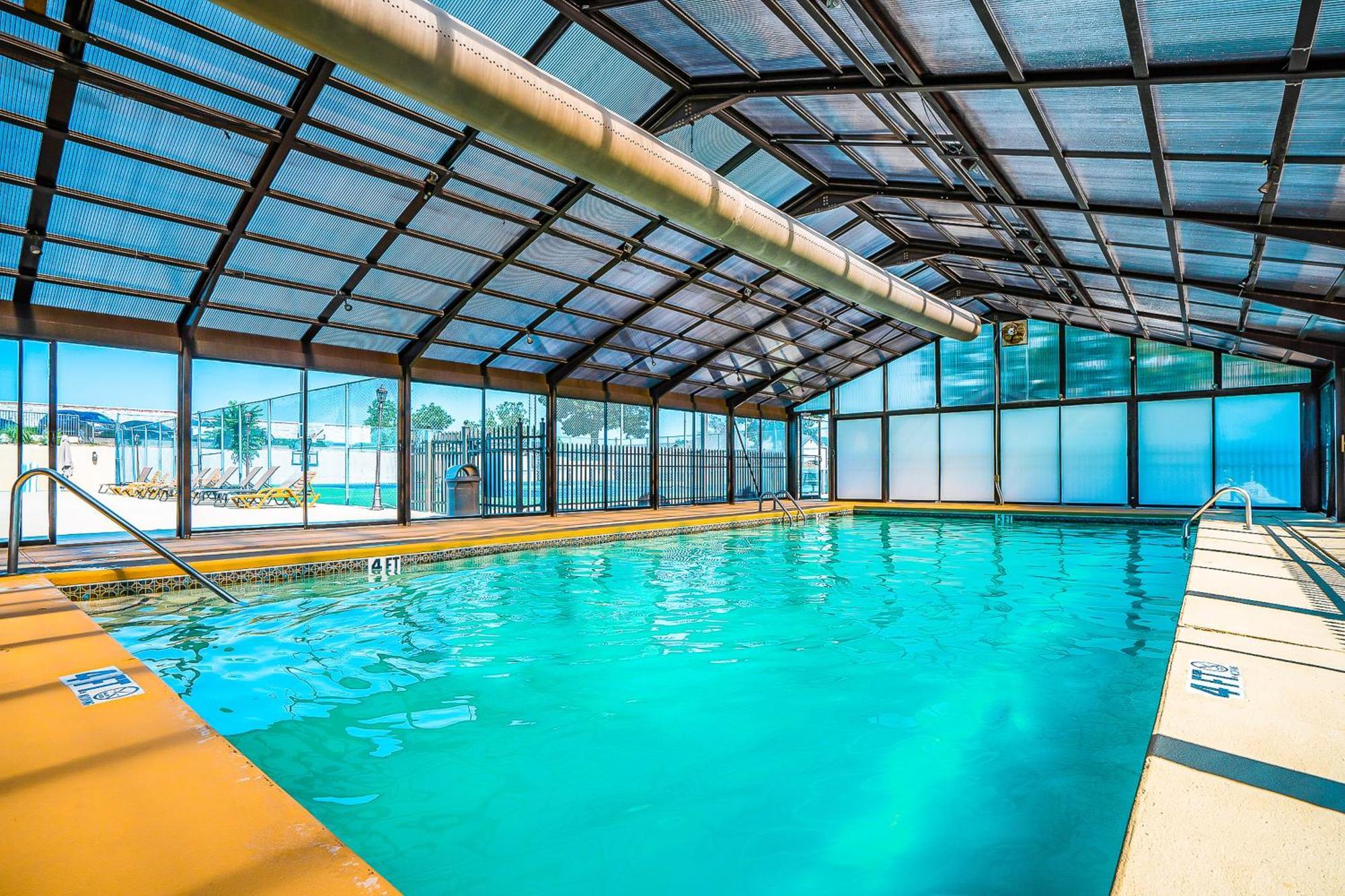 Lofty Retreat & Paradise Pointe Branson Værelse billede