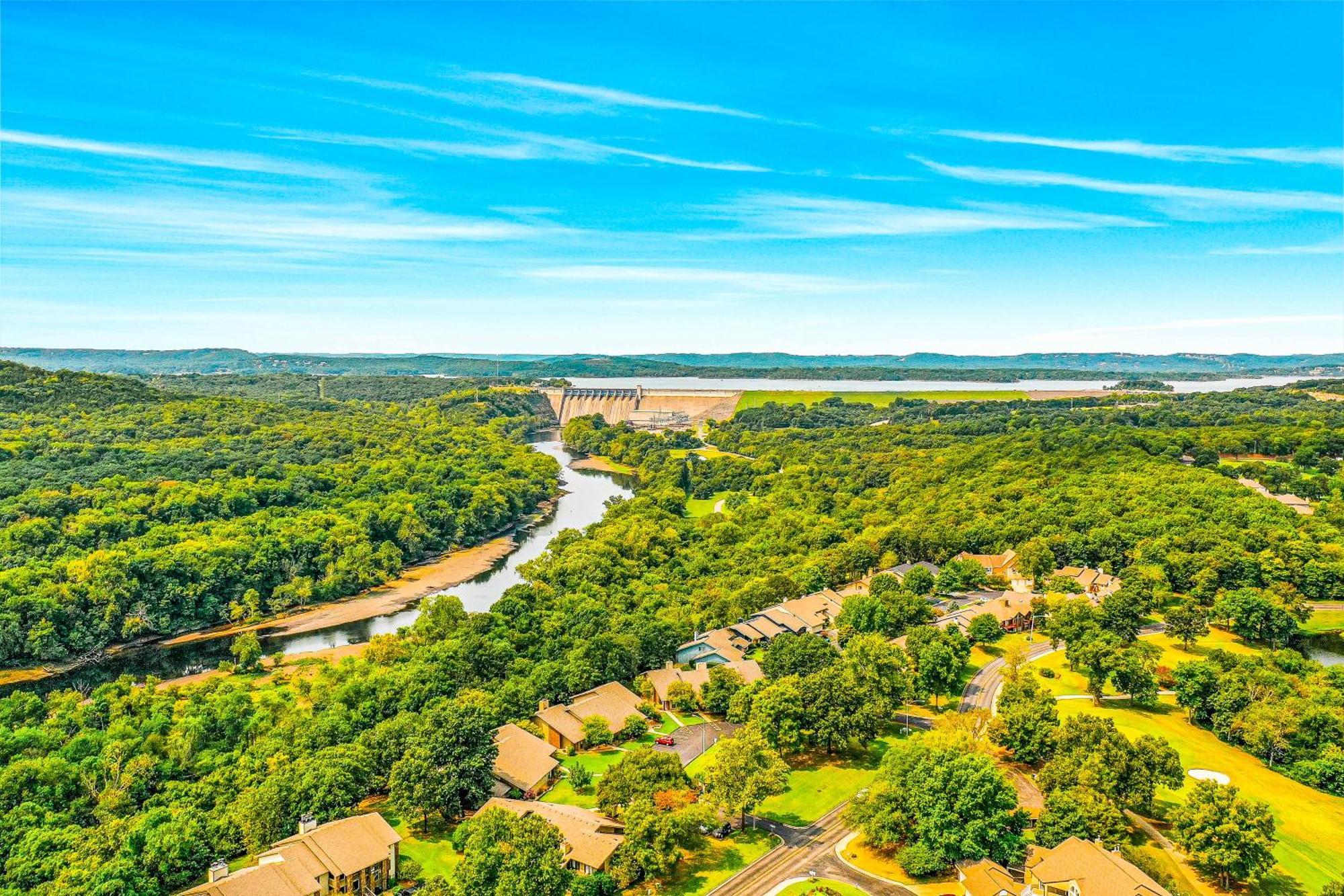 Lofty Retreat & Paradise Pointe Branson Værelse billede